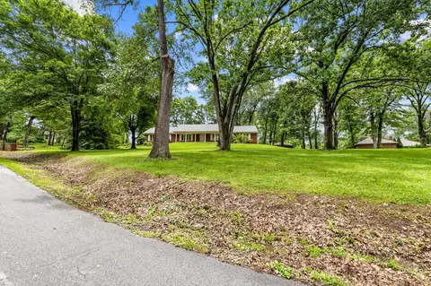 2538 E Wildwood Rd, Springfield, MO 65804 photo 12