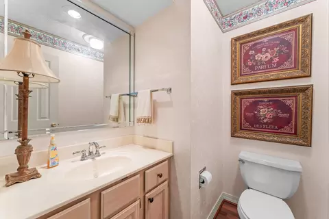 Bath - 200 Eagle Pointe Dr, Branson, MO 65616 photo 3 of 5