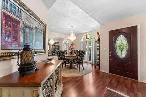 Entry Way - 200 Eagle Pointe Dr, Branson, MO 65616 photo 2 of 2