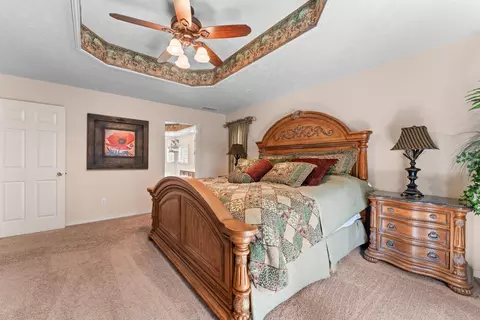 Bedroom - 200 Eagle Pointe Dr, Branson, MO 65616 photo 2 of 4