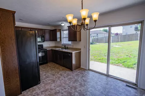 1304 Nettle Ct, Ozark, MO 65721 photo 10