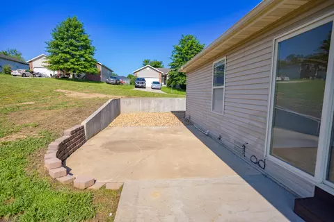 1304 Nettle Ct, Ozark, MO 65721 photo 5