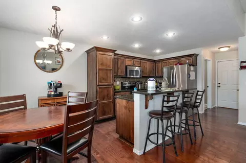 5618 W Sugar Pine Dr, Springfield, MO 65802 photo 8