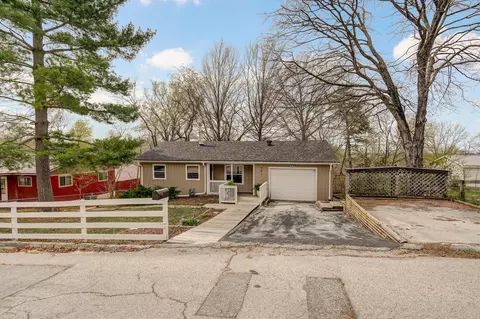 901 S 5th St, Ozark, MO 65721 photo 2