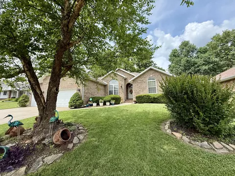 705 E Meramec Ln, Nixa, MO 65714 photo 2