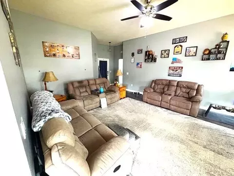 106 Penzance St, Monett, MO 65708 photo 9