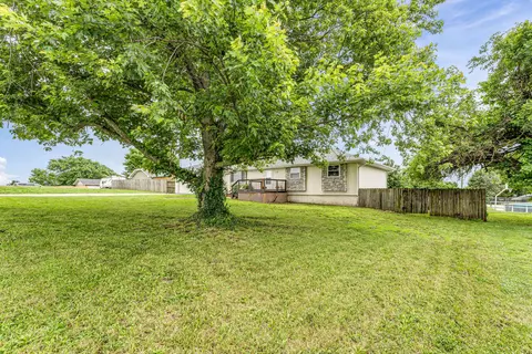 3706 Claude Rd, Nixa, MO 65714 photo 3