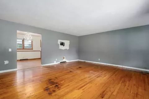 1415 S Sieger Dr, Springfield, MO 65804 photo 3