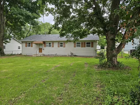 1955 S Fort Ave, Springfield, MO 65807 photo 4
