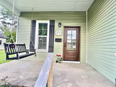 908 3rd St, Monett, MO 65708 photo 2