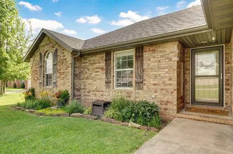795 S Saratoga St, Willard, MO 65781 photo 4