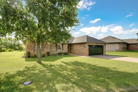 795 S Saratoga St, Willard, MO 65781 photo 2