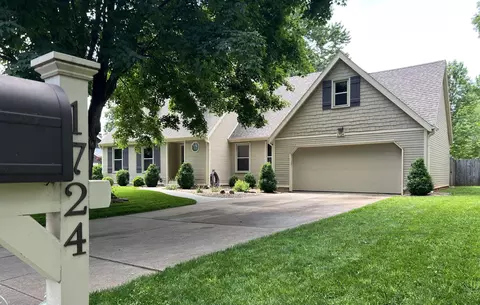 1724 E Buena Vista St, Springfield, MO 65804 photo 3