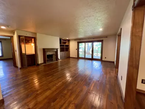 1724 E Buena Vista St, Springfield, MO 65804 photo 8