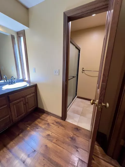 1724 E Buena Vista St, Springfield, MO 65804 photo 33