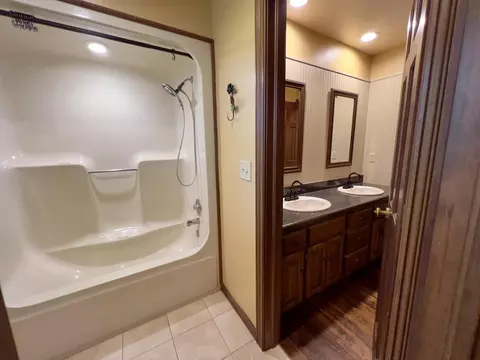 1724 E Buena Vista St, Springfield, MO 65804 photo 44