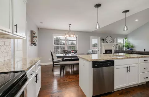 1925 E Costa Mesa Ct, Ozark, MO 65721 photo 11