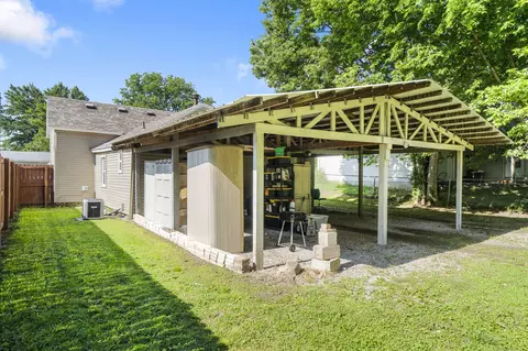 1117 E Locust St, Springfield, MO 65803 photo 23