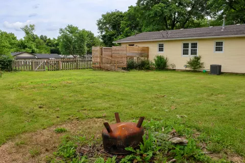325 N Delaware Ave, Nixa, MO 65714 photo 17