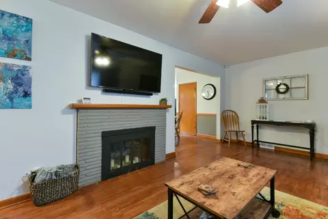 1903 S Robberson Ave, Springfield, MO 65807 photo 3