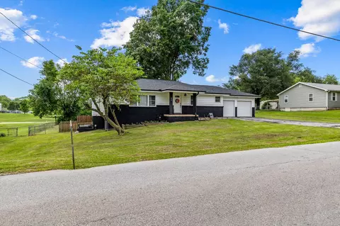 419 Harrison St, Nixa, MO 65714 photo 2