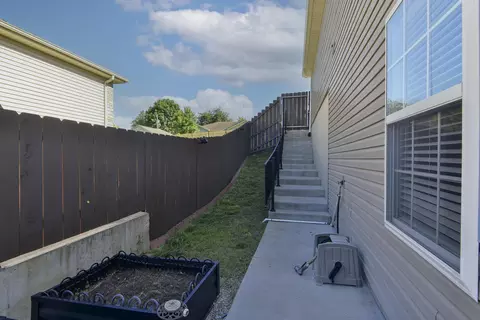 Exterior - 440 Spring Meadow Pkwy, Branson, MO 65616 photo 9 of 17