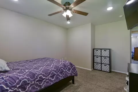 Bedroom - 440 Spring Meadow Pkwy, Branson, MO 65616 photo 7 of 9