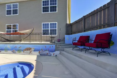 Exterior - 440 Spring Meadow Pkwy, Branson, MO 65616 photo 6 of 17