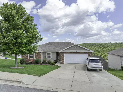 Exterior - 440 Spring Meadow Pkwy, Branson, MO 65616 photo 13 of 17