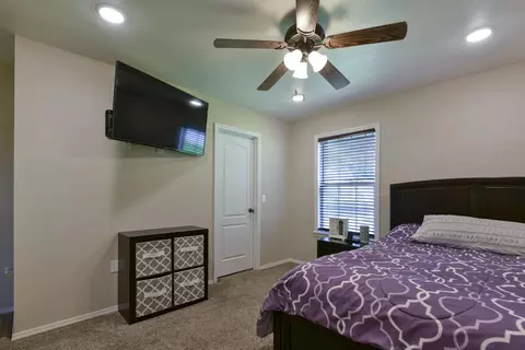 Bedroom - 440 Spring Meadow Pkwy, Branson, MO 65616 photo 8 of 9