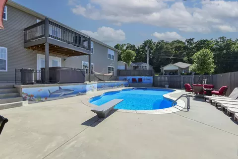 Exterior - 440 Spring Meadow Pkwy, Branson, MO 65616 photo 16 of 17