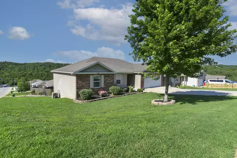 Exterior - 440 Spring Meadow Pkwy, Branson, MO 65616 photo 11 of 17