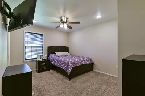 Bedroom - 440 Spring Meadow Pkwy, Branson, MO 65616 photo 9 of 9