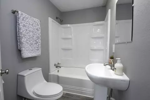 106 S 3rd Ave, Ozark, MO 65721 photo 13