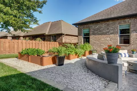 2315 W Darby St, Springfield, MO 65810 photo 37