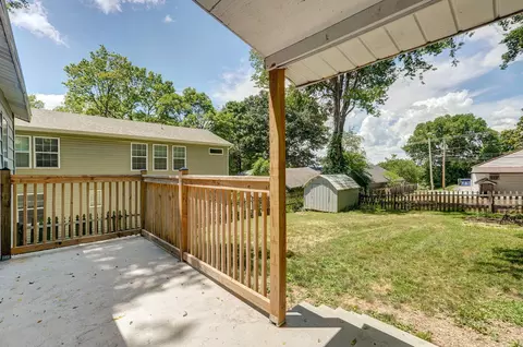 305 E Oak St, Ozark, MO 65721 photo 21