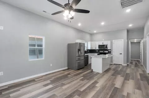 2026 N Taylor Ave, Springfield, MO 65803 photo 5