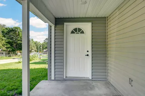 2026 N Taylor Ave, Springfield, MO 65803 photo 4