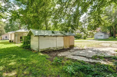 1051 W Hamilton St, Springfield, MO 65802 photo 7