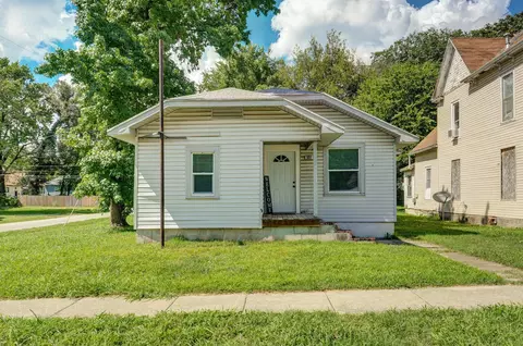 1051 W Hamilton St, Springfield, MO 65802 photo 2