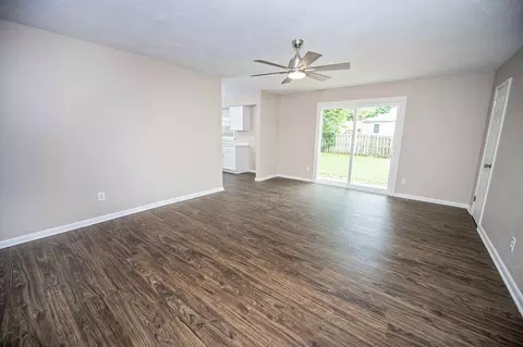203 W Whiteside St, Springfield, MO 65807 photo 2