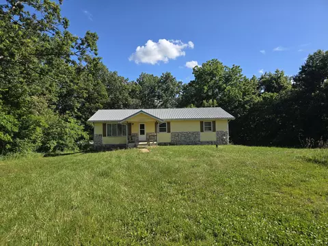 5264 W St Highway 14, Ava, MO 65608