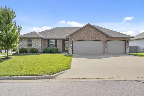 1670 N Feather Crest Dr, Nixa, MO 65714 photo 2