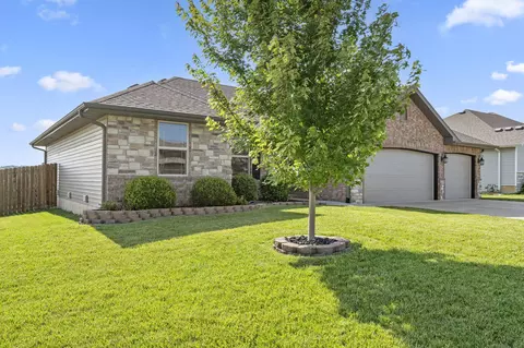 1670 N Feather Crest Dr, Nixa, MO 65714 photo 4