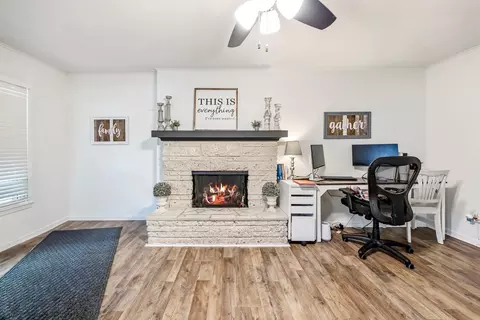 2109 E Ridgewood East Dr, Springfield, MO 65804 photo 10
