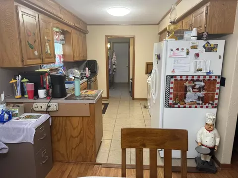 917 Hillcrest Dr, Monett, MO 65708 photo 8