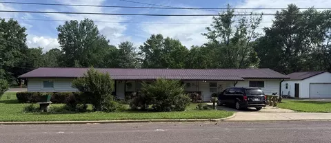 917 Hillcrest Dr, Monett, MO 65708 photo 4