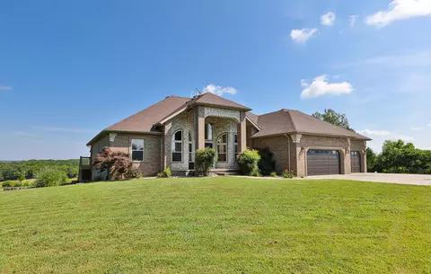303 Harris Blvd, Ozark, MO 65721 photo 4