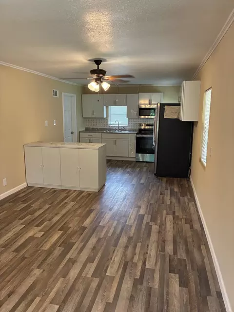 520 Myrtle St, Monett, MO 65708 photo 6