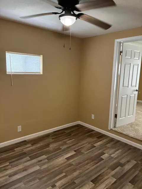 520 Myrtle St, Monett, MO 65708 photo 12